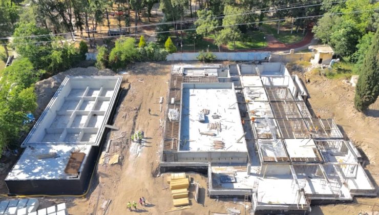 PINARBAŞI AÇIK VE KAPALI YARI OLİMPİK YÜZME HAVUZU İNŞAATI HIZLA İLERLİYOR