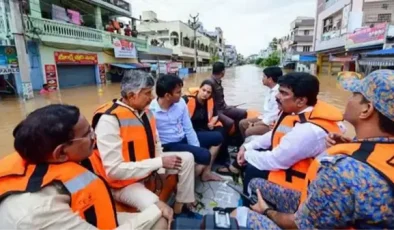Hindistan’da şiddetli yağışlardan sonra meydana gelen sellerde 20 kişi hayatını kaybetti