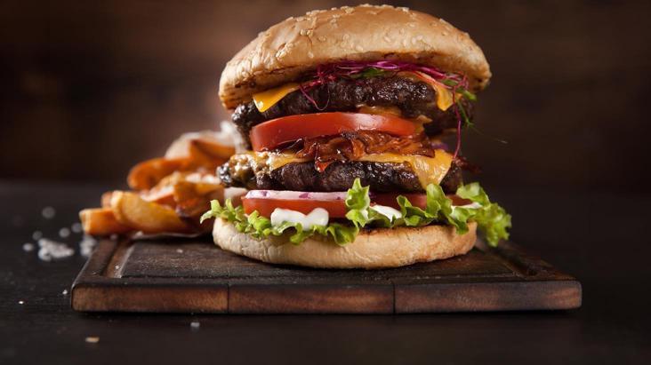 Ünlü fast-food zinciri 140 şubesini kapatıyor