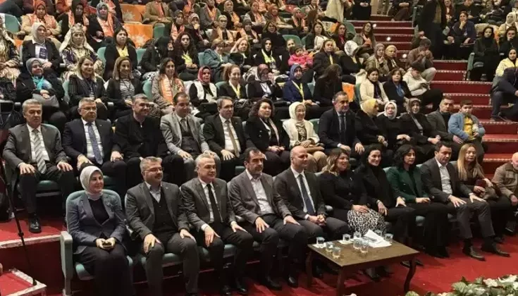 AK Parti’li İleri, partisinin Aydın İl Kadın Kolları Kongresi’nde konuştu Açıklaması