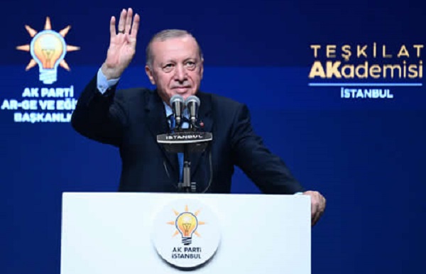 “Terör duvarını tamamen yıkarak, 86 milyon huzurlu bir geleceğe yürüyelim”