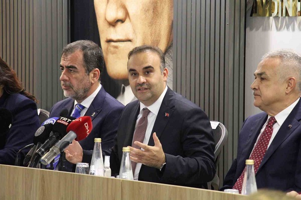Sanayi ve Teknoloji Bakanı Kacır: “Daha fazla üretmek zorundayız”