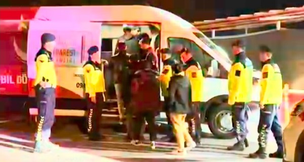 Aydın’da Göçmen Kaçakçılığı Operasyonu: 2 Organizatör Yakayı Ele Verdi!