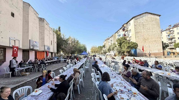 Romanlardan Ilıcabaşı’nda hayır yemeği