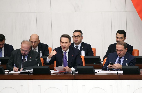 BAKAN BAYRAKTAR’DAN ELEKTRİKTE YENİ DÖNEM AÇIKLAMASI: “ABONELERİN YÜZDE 93,5’İ DESTEK KAPSAMINDA KALACAK”