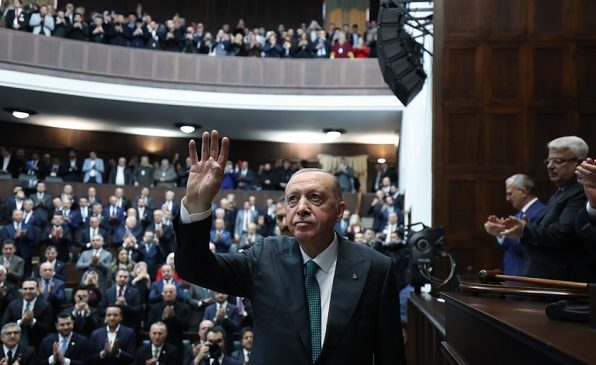 CUMHURBAŞKANI ERDOĞAN’DAN DÜNYAYA DİPLOMASİ ÇAĞRISI: “BU SAVAŞ BÖLGEYİ ATEŞE ATMADAN DURDURULMALIDIR”